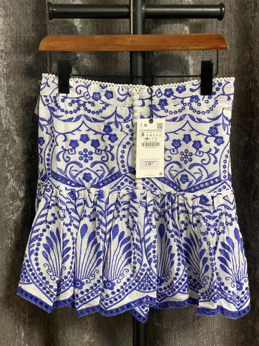 2022 counter quality heavy embroidery hook flower hollow high waist skinny A-line half skirt summer fishtail type short skirt